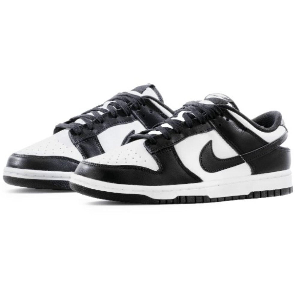 EUC Nike Dunks Black/White Sneakers Sz 7Y (W 8.5)